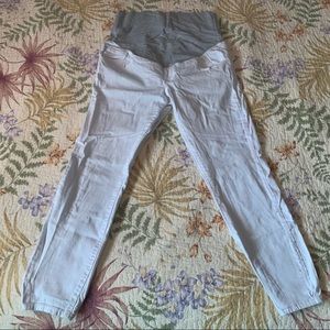 🔥 2/$50 🔥 Thyme Maternity White Capris